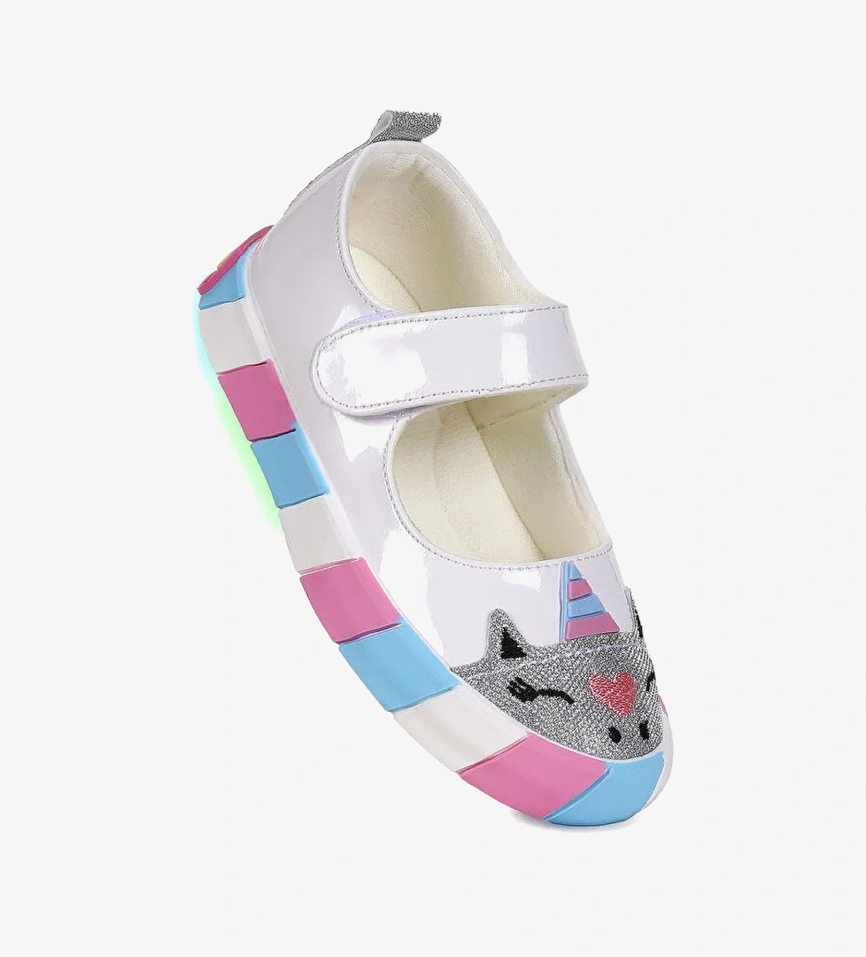 Kiko Kids Beyaz Kiko Kids Gilan Cirtli Işıklı Kız Çocuk Babet Ayakkabı