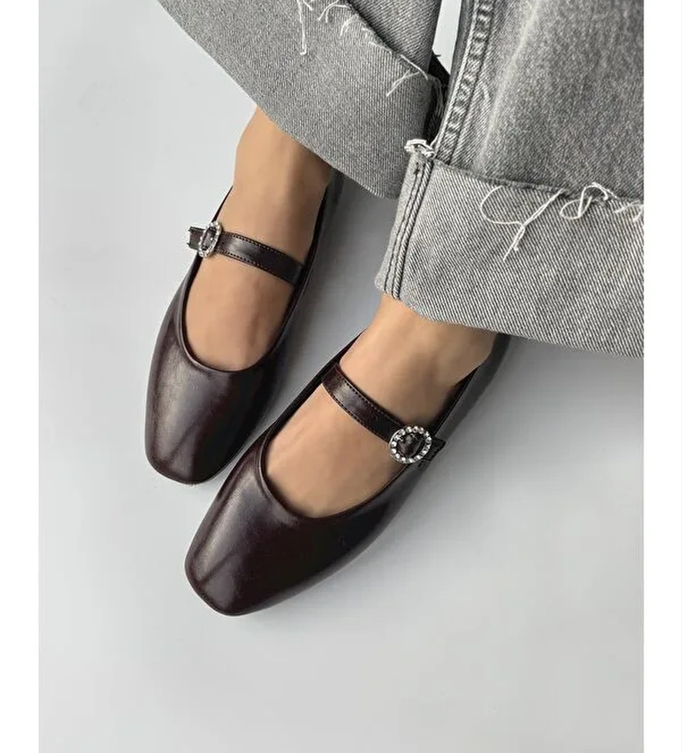 Straswans Kahverengi Straswans Berny Kemer Kadın Detay Kırışık Deri Babet