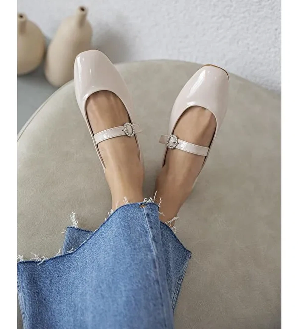 Straswans Bordo Straswans Berny Kemer Kadın Detay Rugan Babet