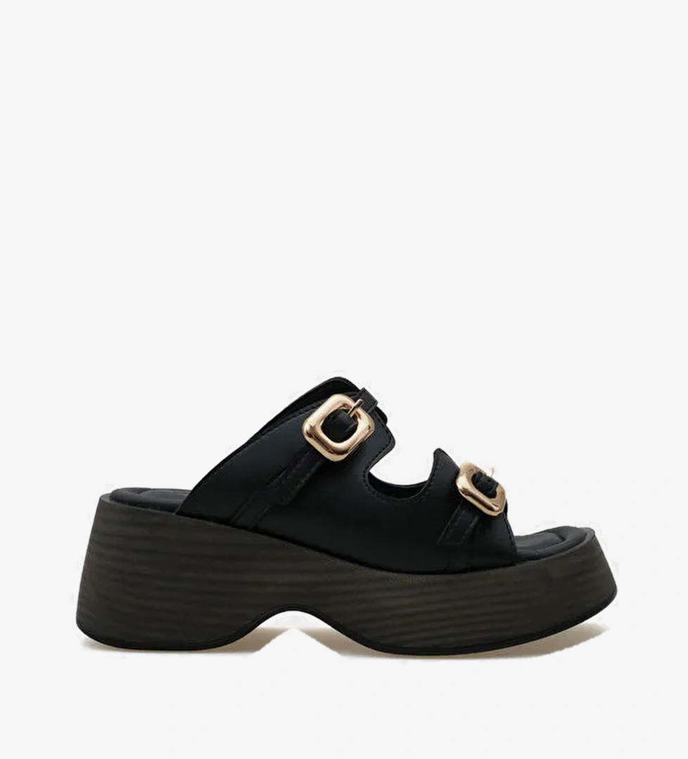 Capone Outfitters Capone Outfitters Masha Dolgu