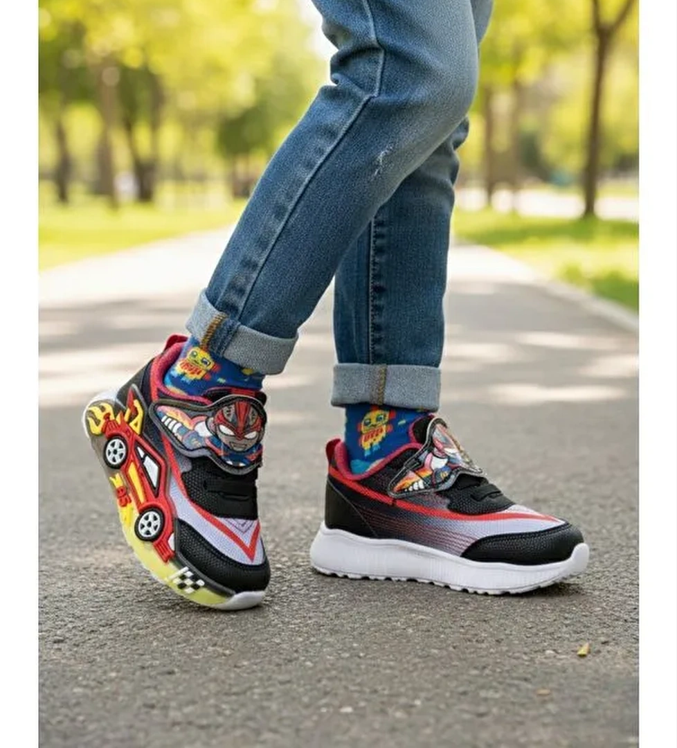CAR Cirtli Arabali ve Isikli Gunluk Cocuk Sneaker Spor Ayakkabi