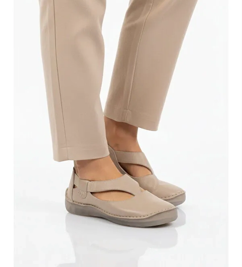 Ayakmod Siyah Ayakmod Premium Hakiki Deri Anatomik Kadın Casual Ayakkabı 44284 Z