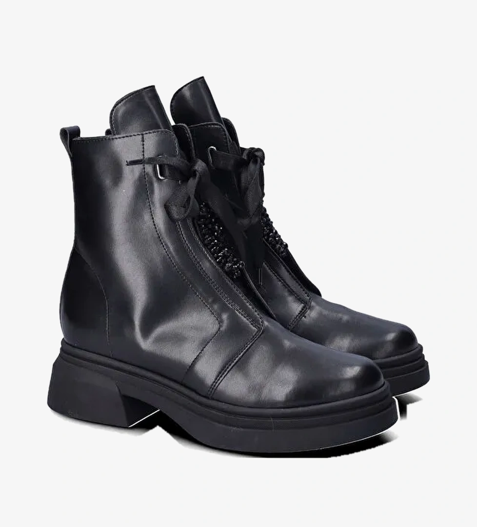 Comart Comart Siyah Kadın Bot 9E4931 4931 Micro Tech Nero LC Waikiki'de! Siyah - 1. görsel