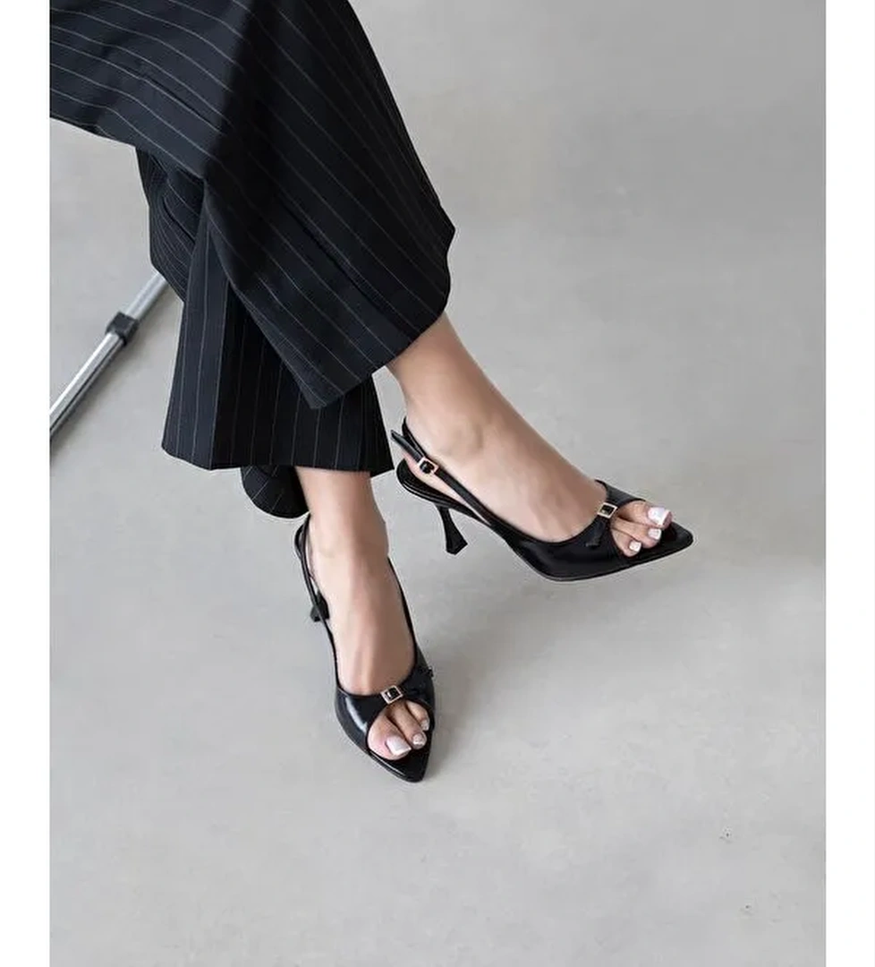Straswans Straswans Livia