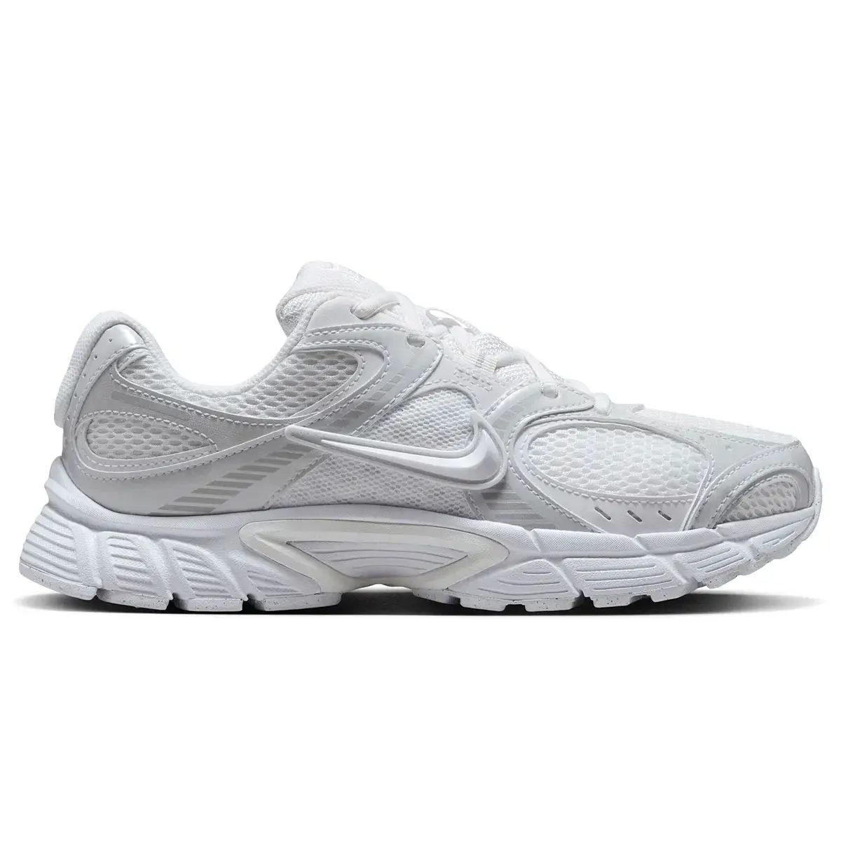 Nike V5 RNR Kadın Beyaz Sneaker Ayakkabı HQ7901-101