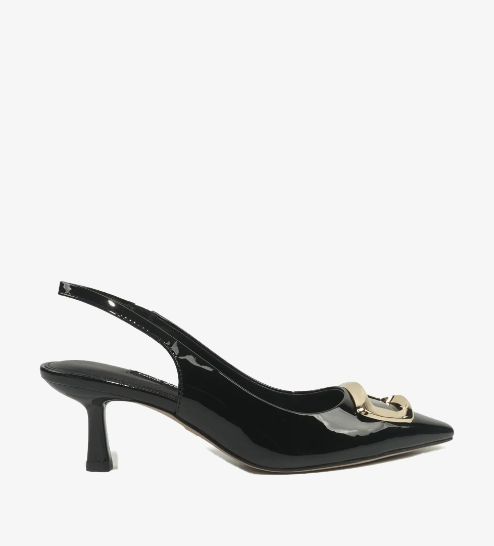 Nine West Nine West Marina