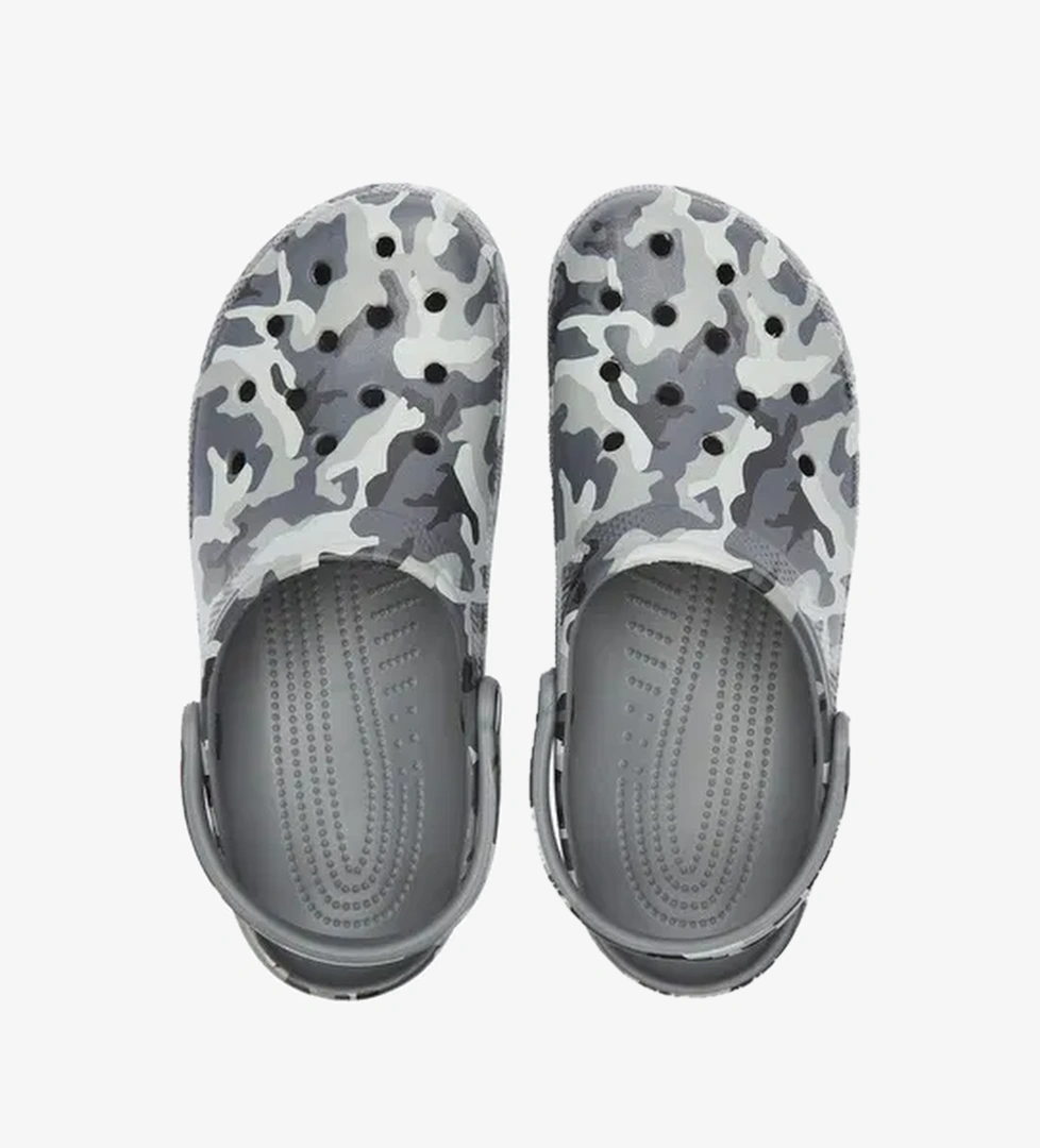 Crocs Crocs Classic Printed Camo Clog Erkek Gri Terlik model görseli