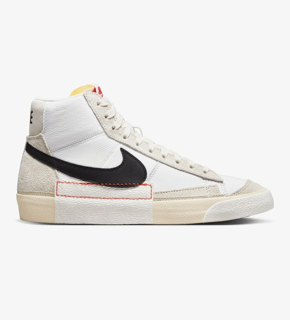 Nike Nike Blazer '77 77 Pro Club Erkek Beyaz Spor Ayakkabı model görseli