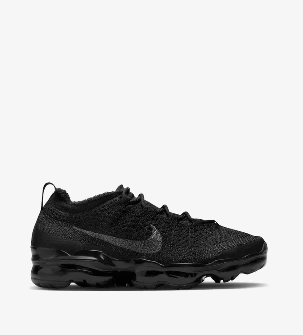 Nike Nike Air Vapormax 2023 Flyknit Kadın Siyah Spor Ayakkabı model görseli