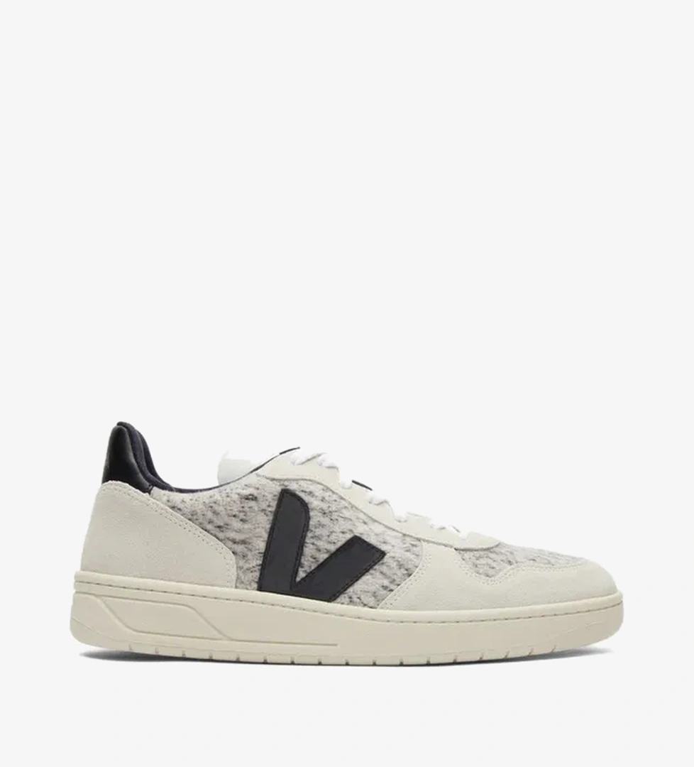 Veja Veja V10 Flannel Erkek Krem/Siyah Sneaker model görseli