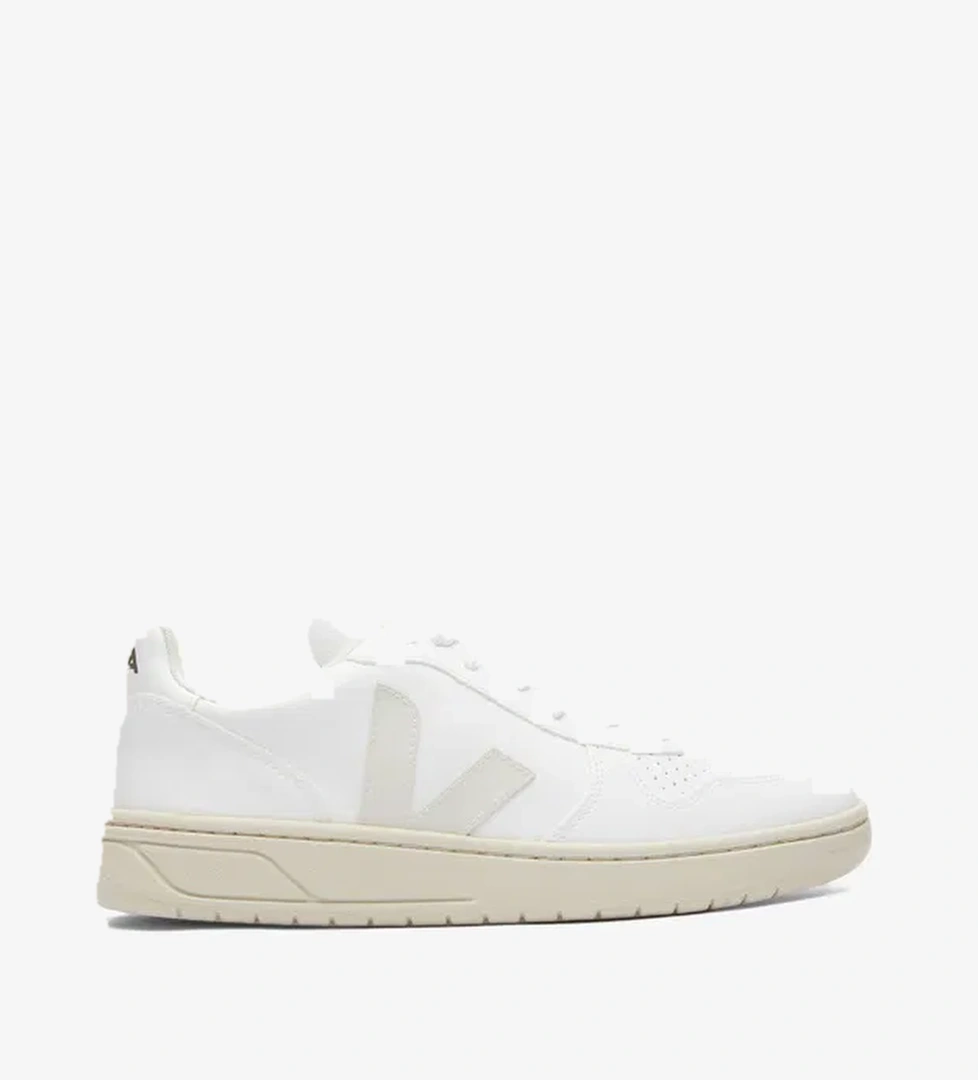 Veja Veja V10 CWL Kadın Beyaz Sneaker model görseli