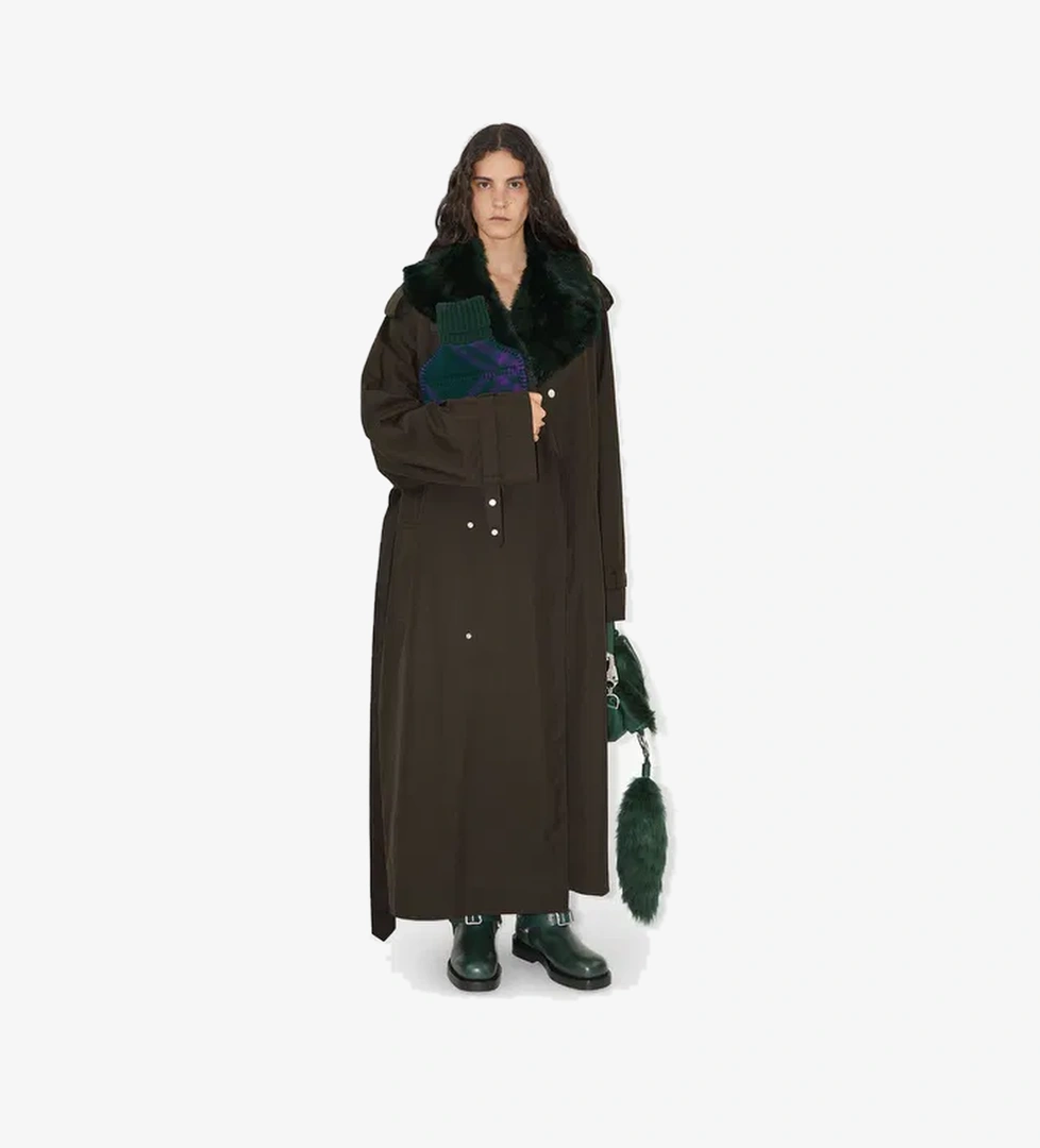 Burberry Burberry Kadın Haki Bot model görseli