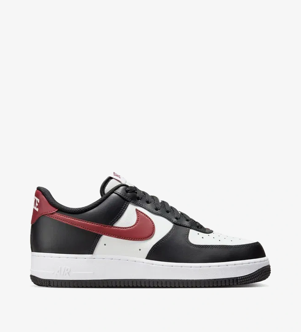 Nike Air Force 1 07 Sportswear Erkek Siyah/Kırmızı Spor Ayakkabı - Görsel 1