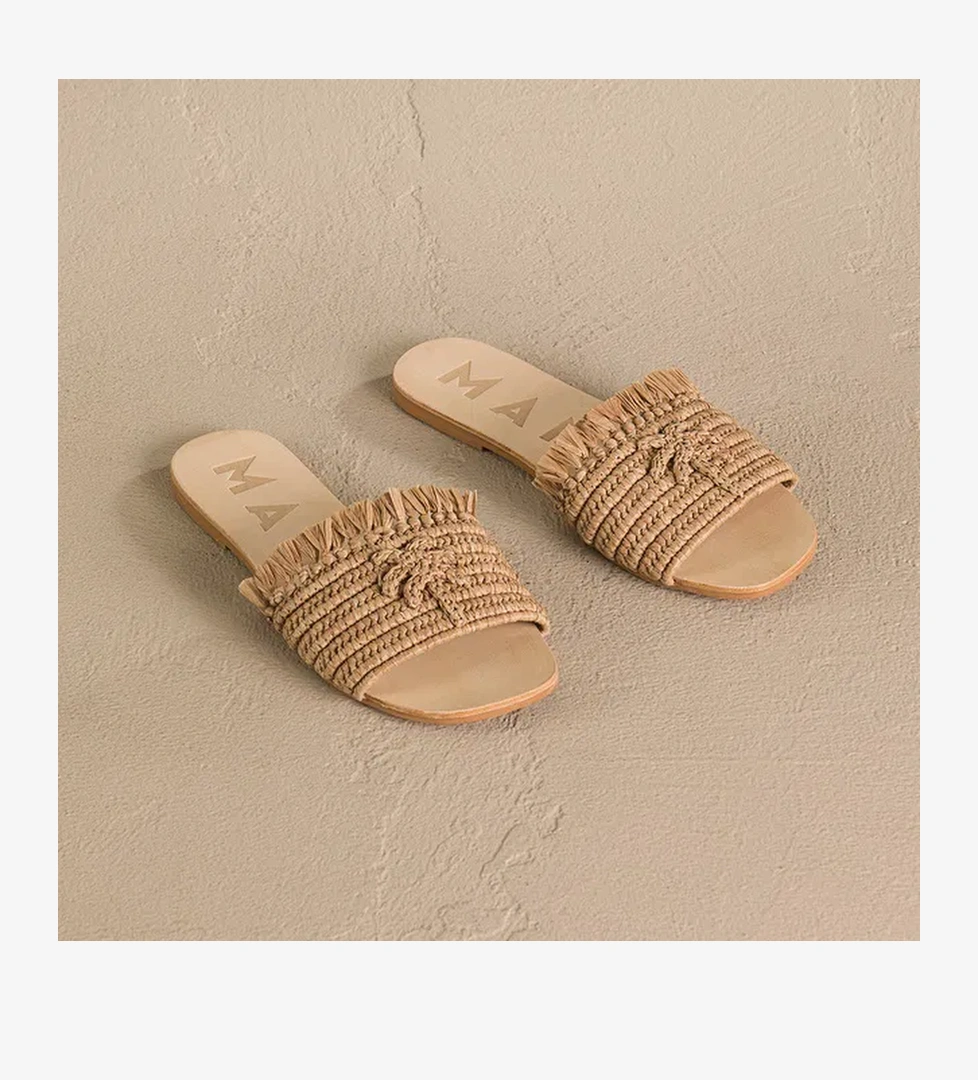 Manebi Kadın Bej Terlik