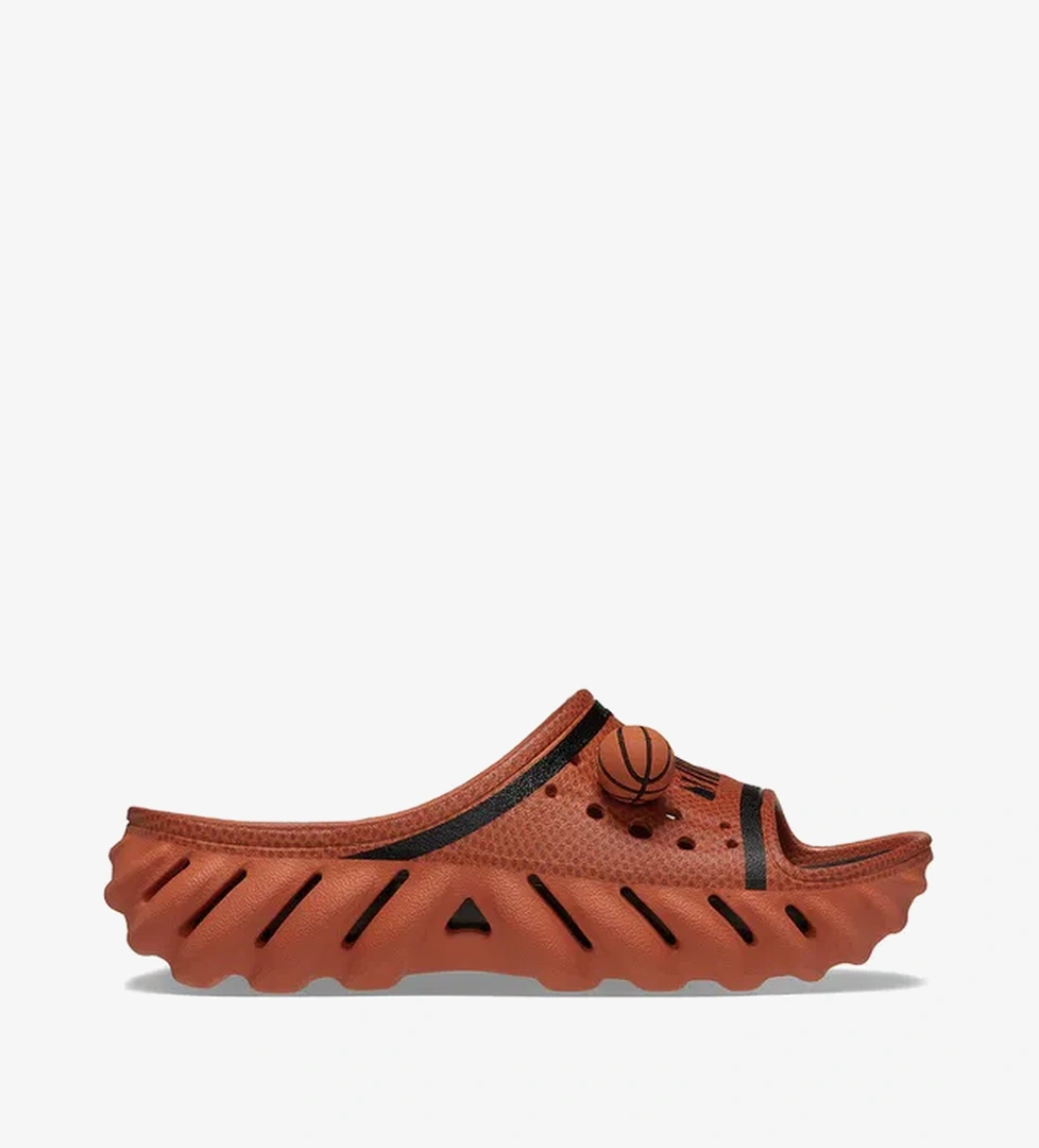 Crocs NBA Echo Slide Erkek Kahverengi Terlik - Görsel 1