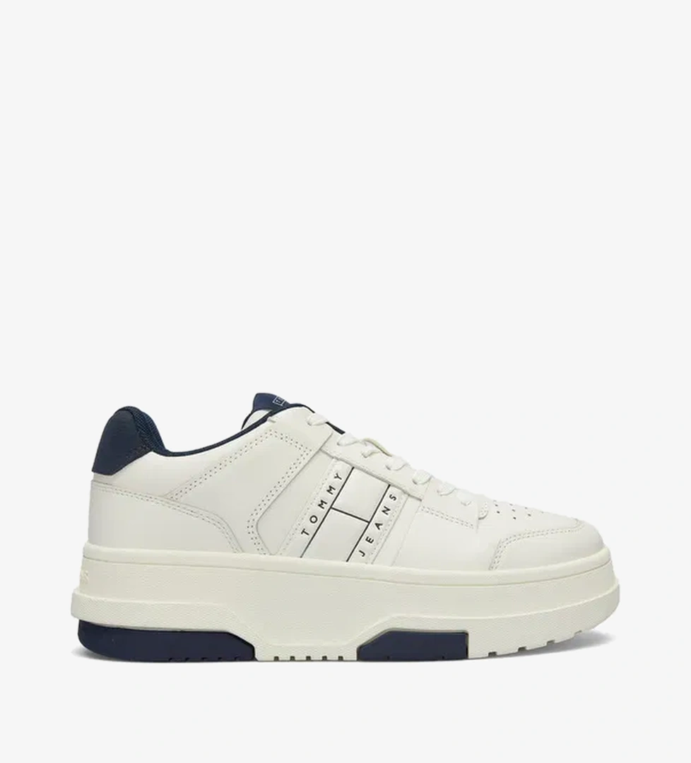 Tommy Hilfiger Tommy Jeans The Brooklyn Flatform Kadın Beyaz Sneaker model görseli
