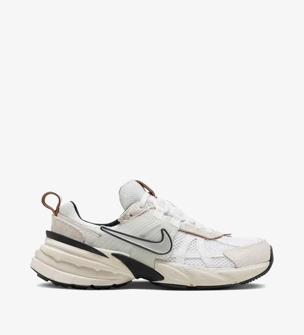 Nike V2K Run Kadın Beyaz Sneaker - Görsel 1