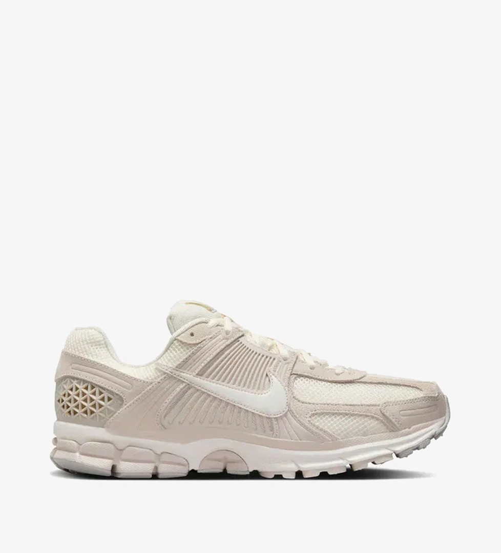 Nike Zoom Vomero 5 Erkek Beyaz Sneaker