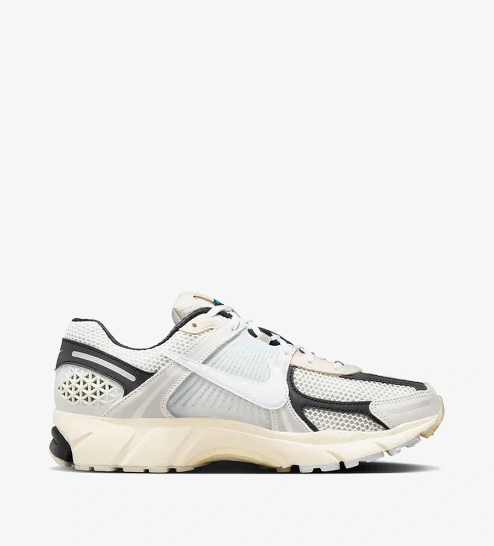 Nike Nike Zoom Vomero Premium 5 Unisex Erkek Beyaz Gri Sneaker Spor Ayakkabı model görseli
