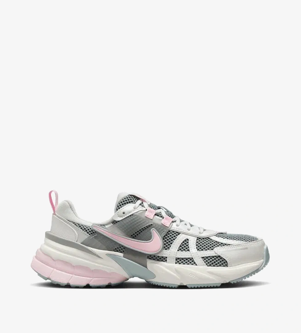 Nike Nike V2K Run Kadın Gri Sneaker model görseli