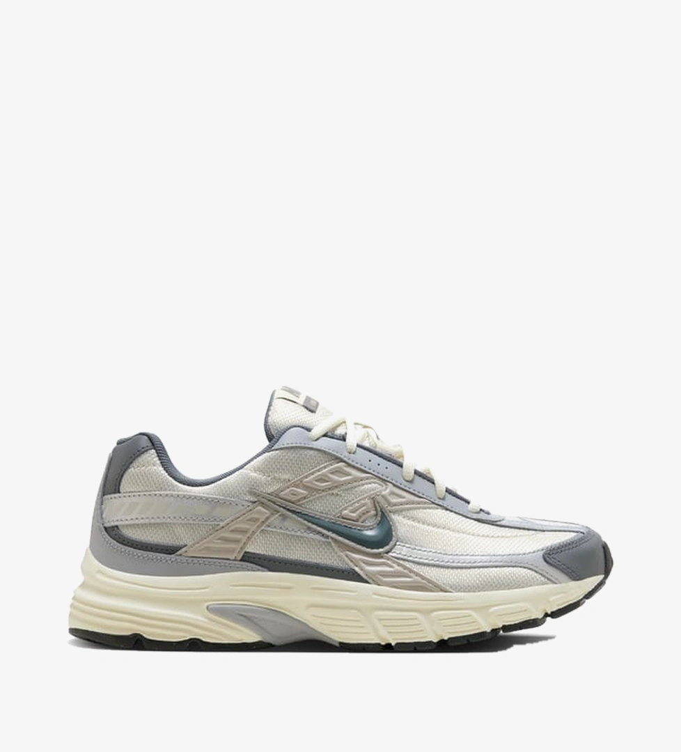 Nike Erkek Gri Spor Ayakkabı & Sneaker