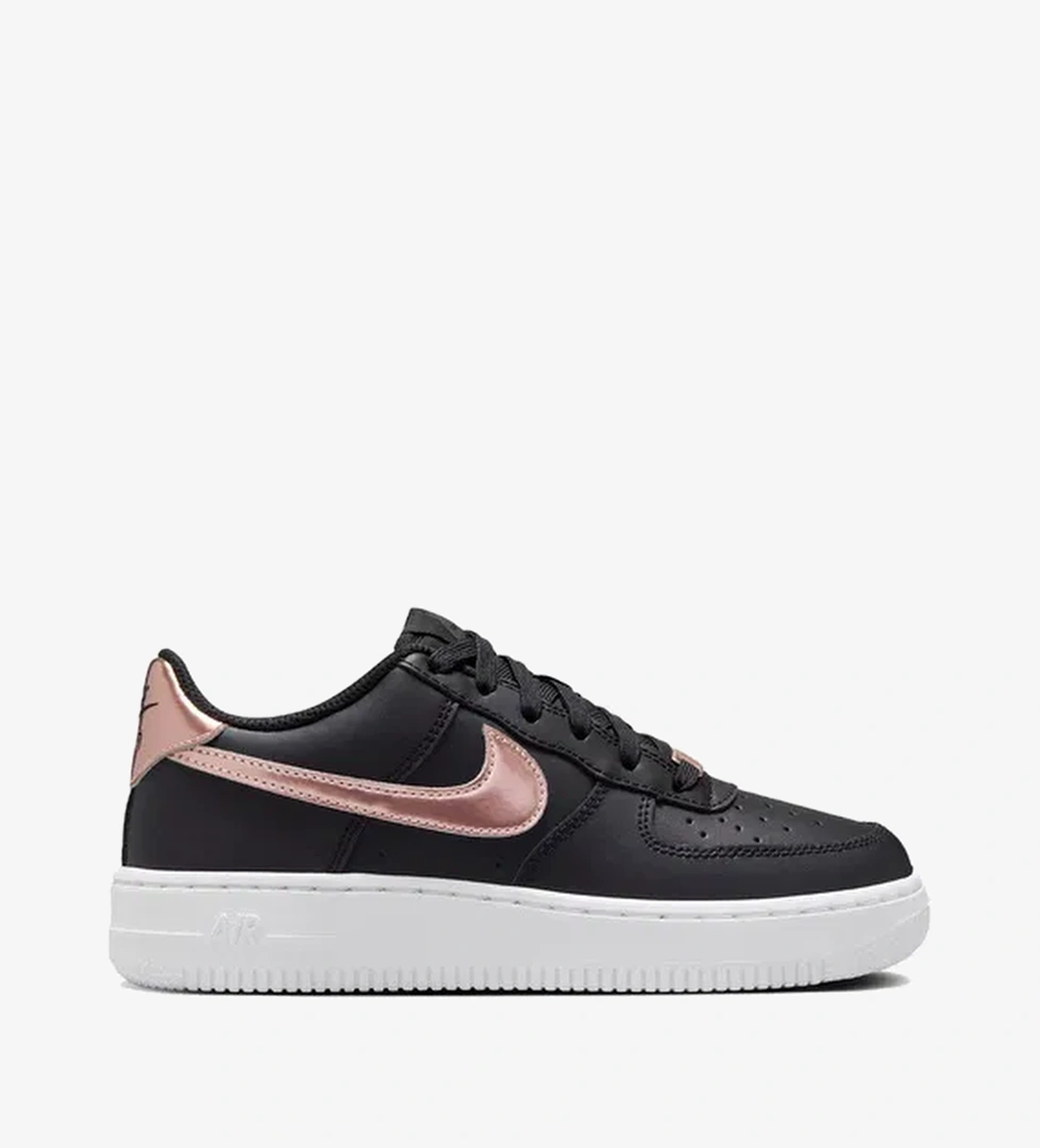 Nike Nike Air Force 1 Se Genç Çocuk Siyah Spor Ayakkabı model görseli