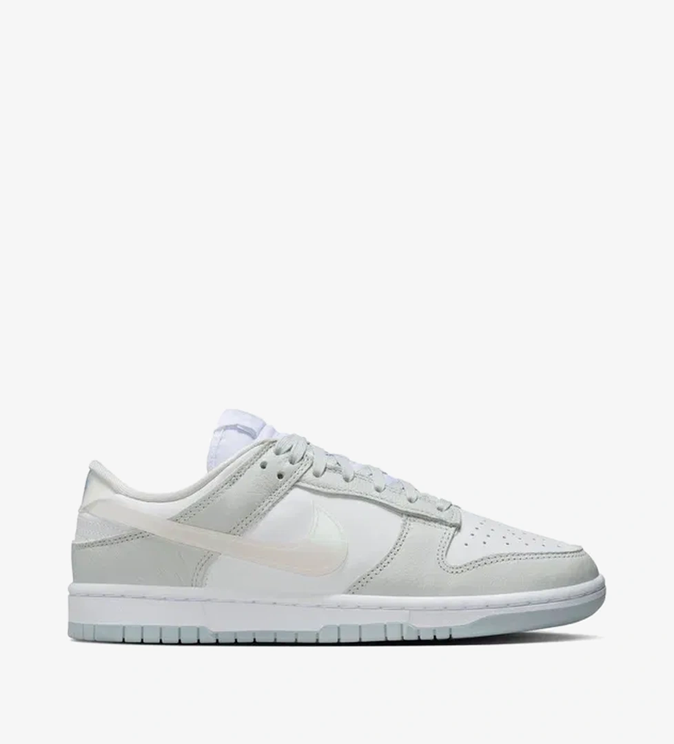 Nike Dunk Low Iridescent Kadın Gri Spor Ayakkabı