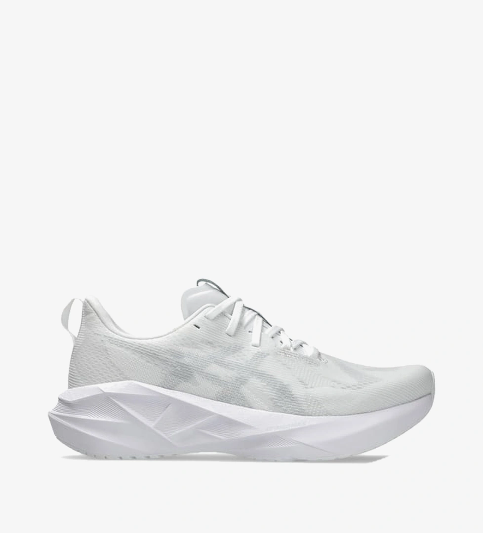 Asics Beyaz Asics Novablast 5