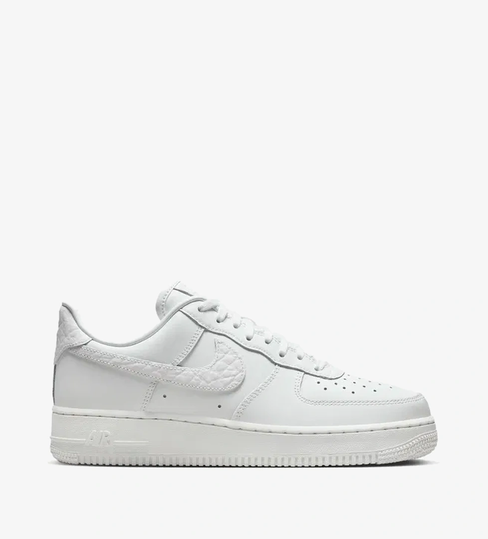 Nike Air Force 1 '07 Low Kadın Beyaz Spor Ayakkabı