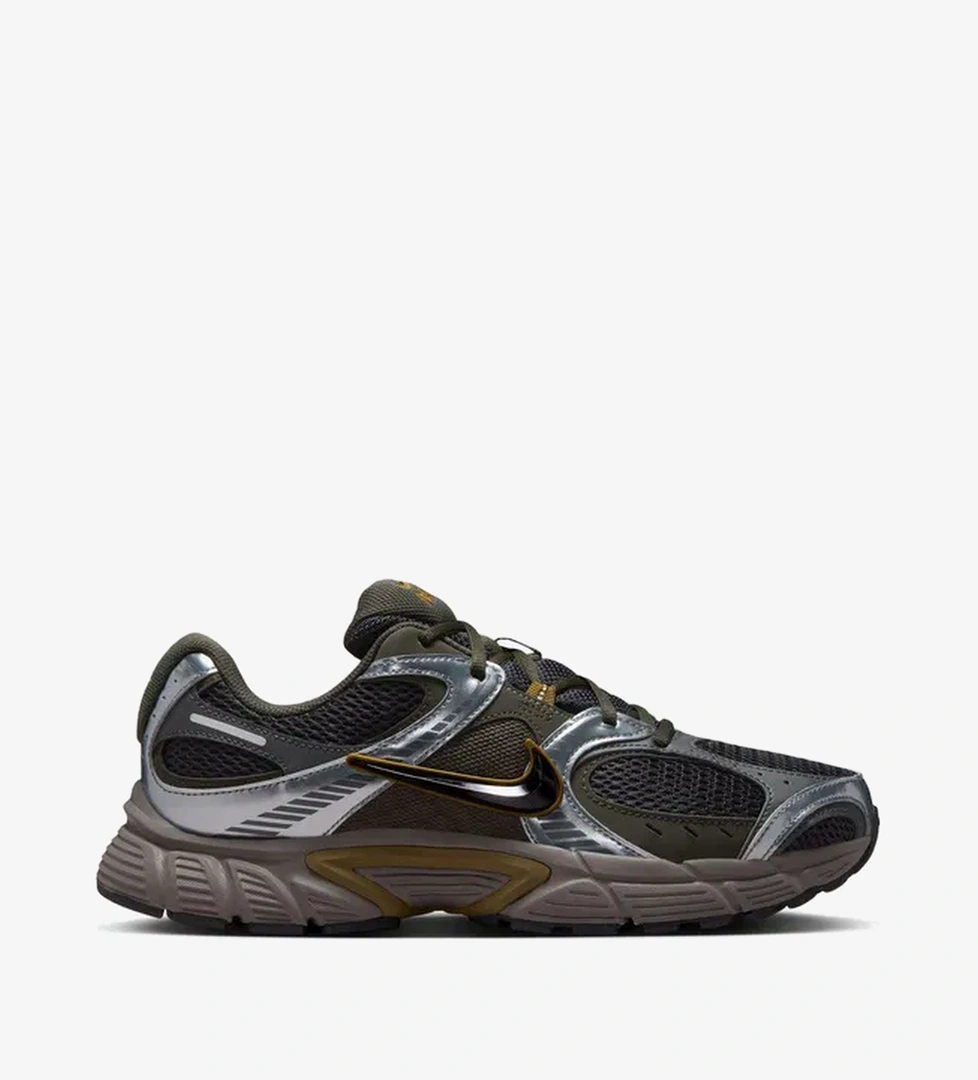 Nike V5 RNR Erkek Siyah Spor Ayakkabı