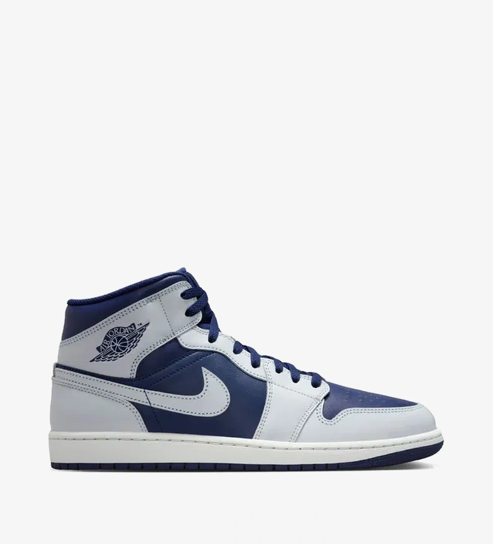 Nike Jordan Air 1 Mid Erkek Mavi Spor Ayakkabı model görseli