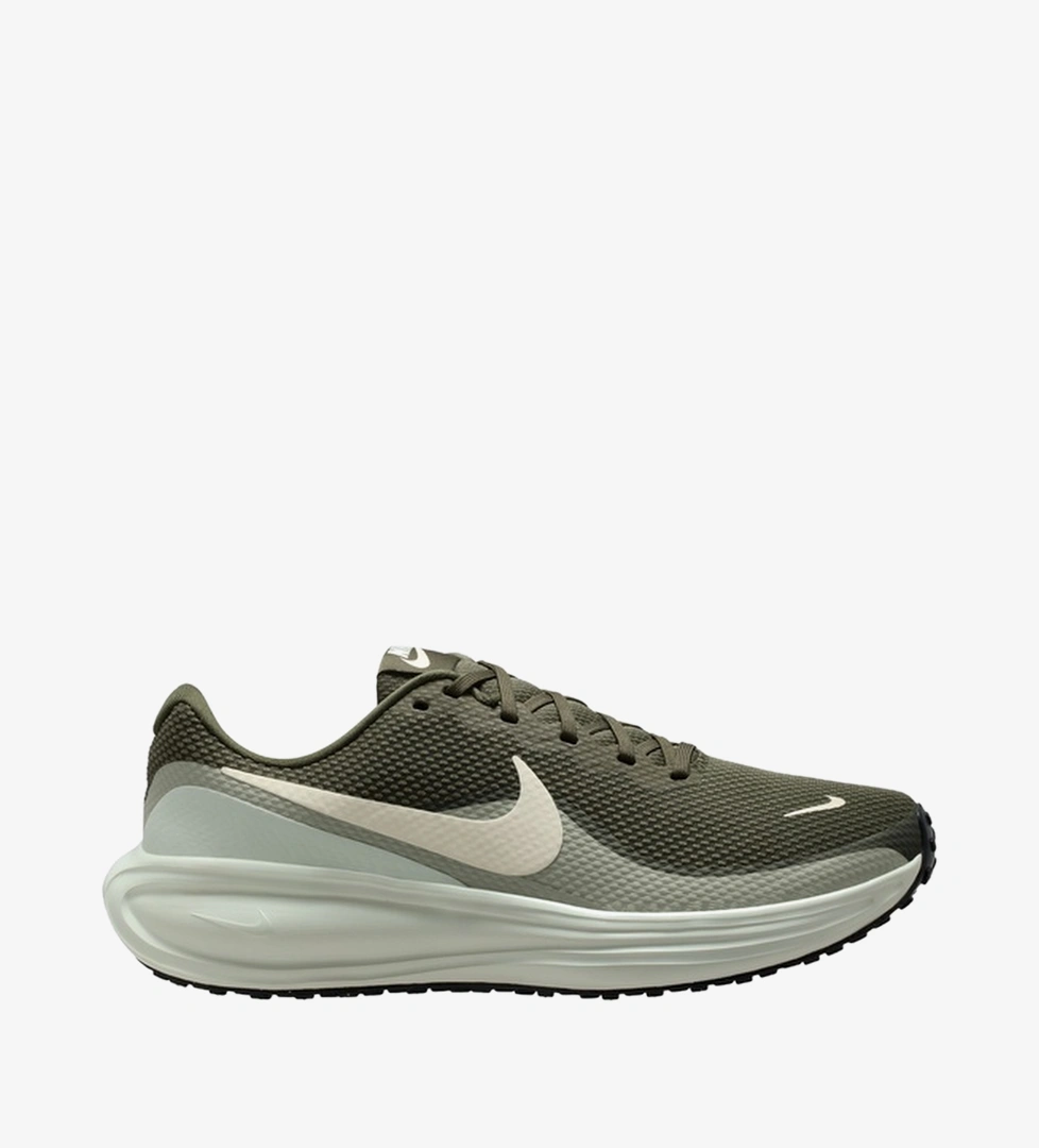 Nike Haki Nike Revolution 8