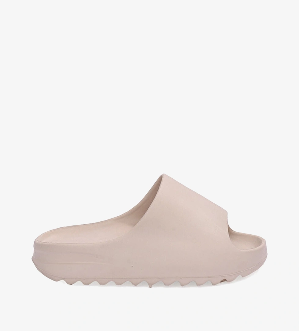 First Company Bej First Company 26y Yeezy