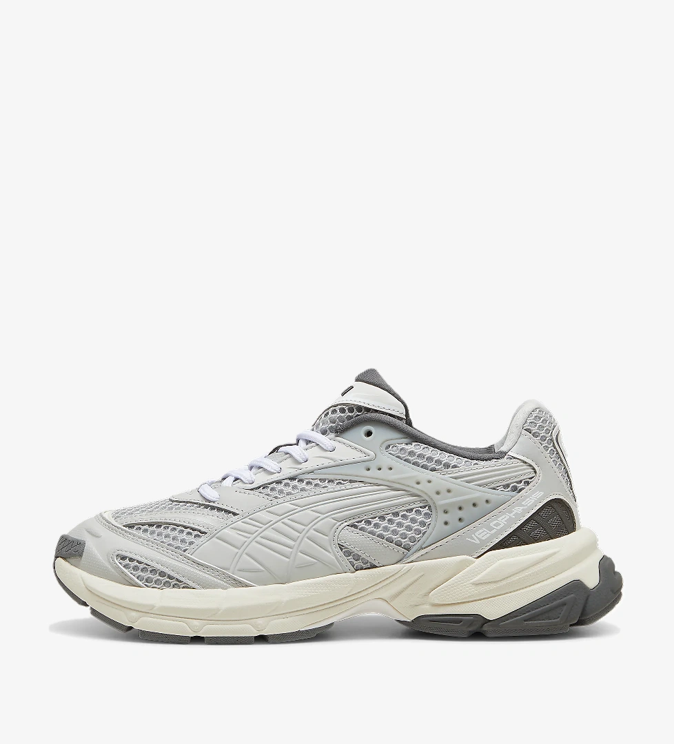 Puma Velophasis Spor Ayakkabı model görseli