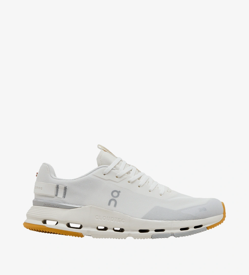 ON Cloudnova Form 2 'White Ivory'