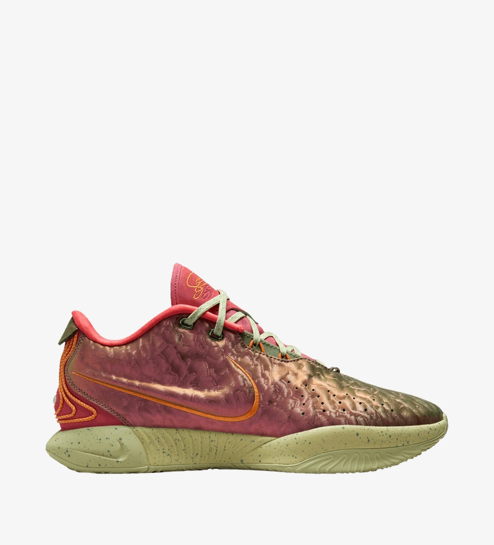 LeBron 21 EP 'Queen Conch'