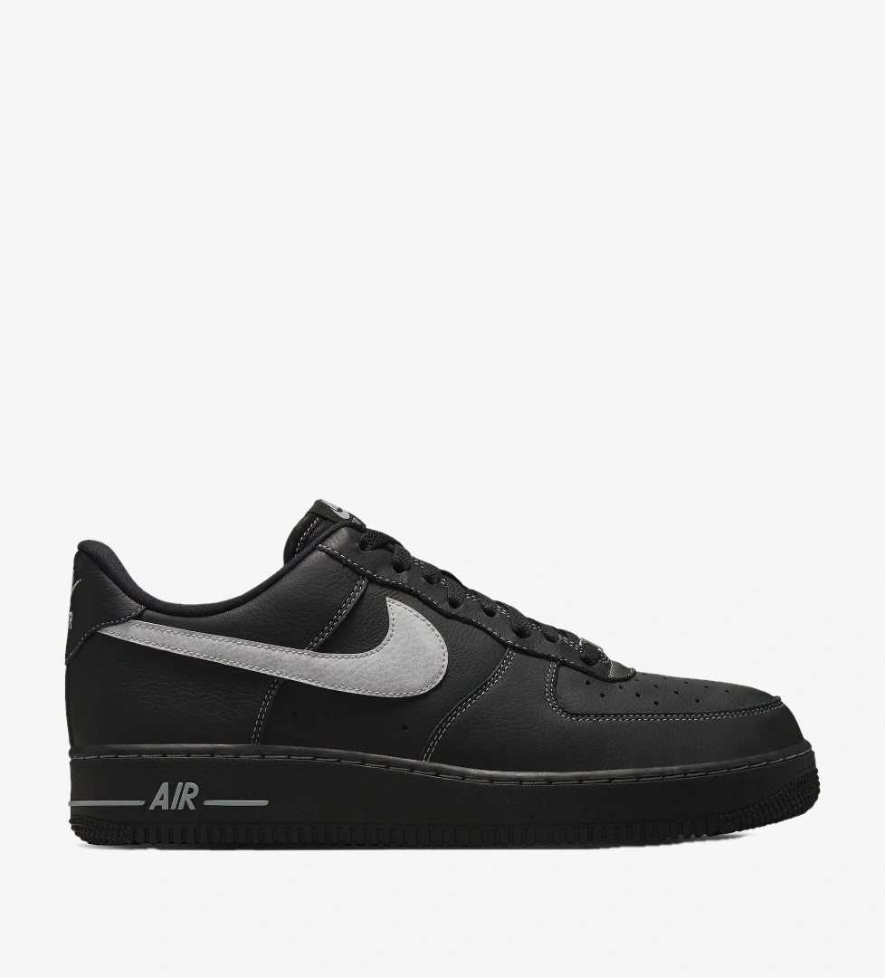 Nike Air Force 1 '07 LV8 Erkek Siyah Spor Ayakkabı
