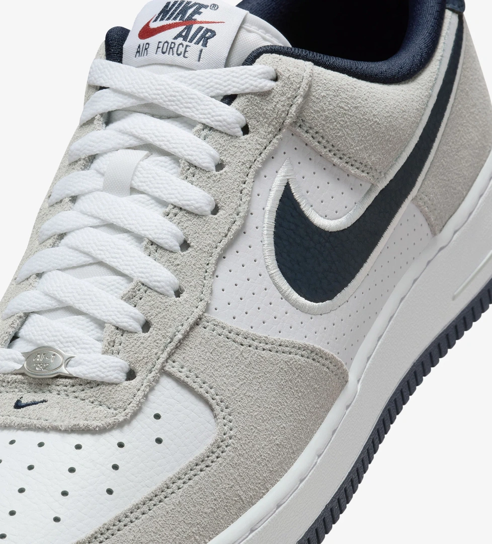 Nike Air Force 1 '07 LV8 Erkek Beyaz Spor Ayakkabı