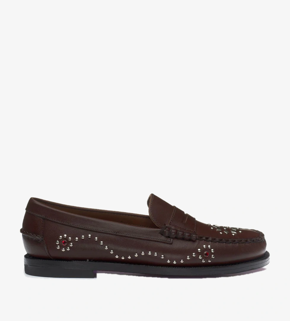 DANDETTE STUDS WOMAN
