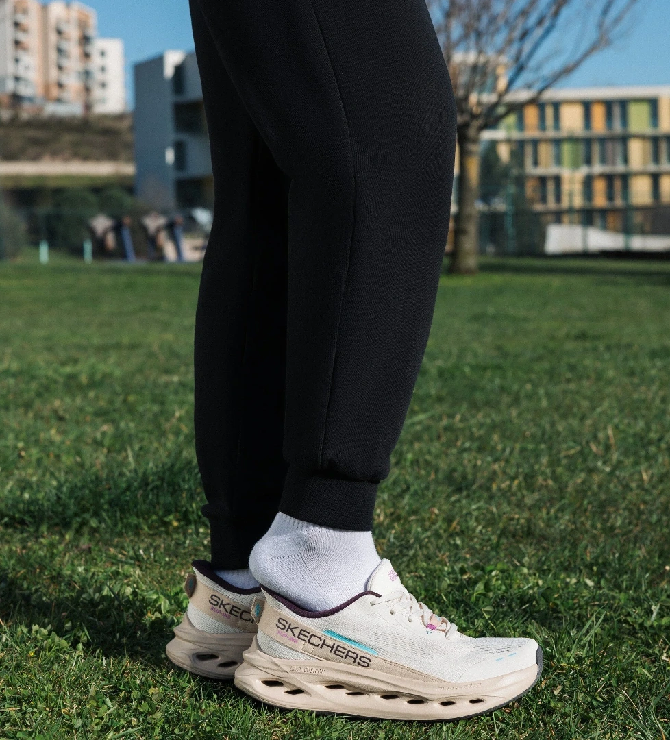 Max Cushioning Glide-step