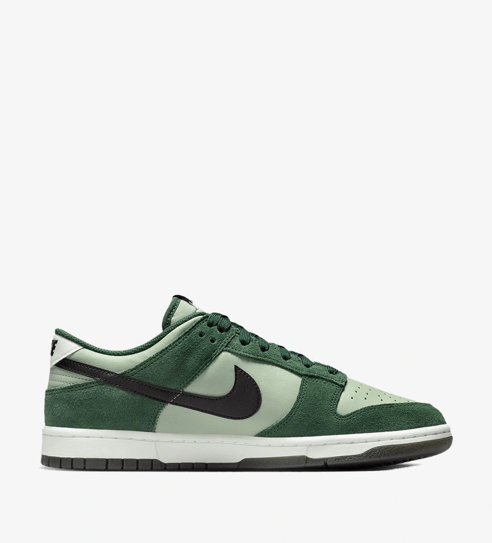 Nike Dunk Low Retro SE