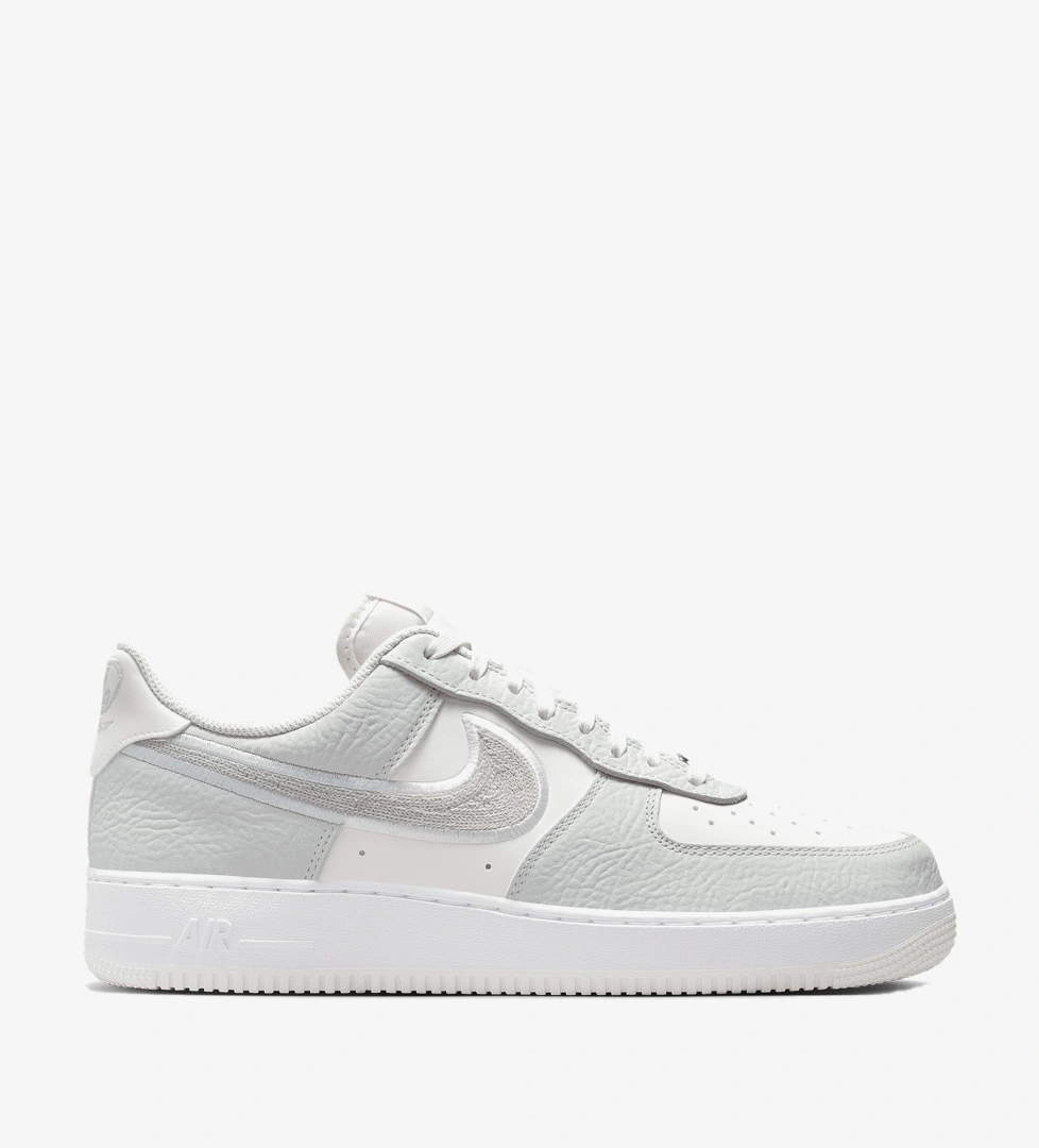 Nike Air Force 1 '07 LV8