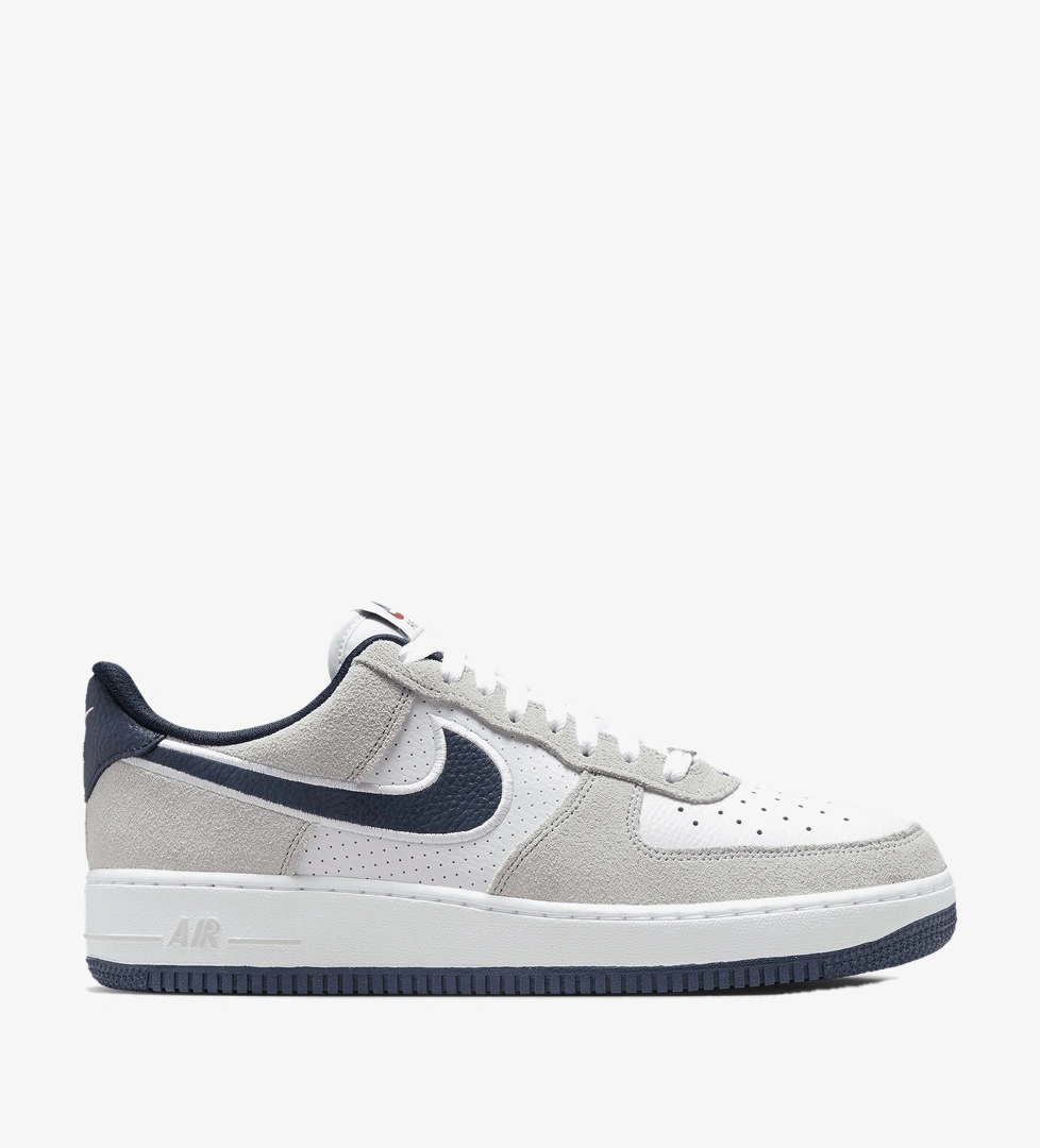 Nike Air Force 1 '07 LV8