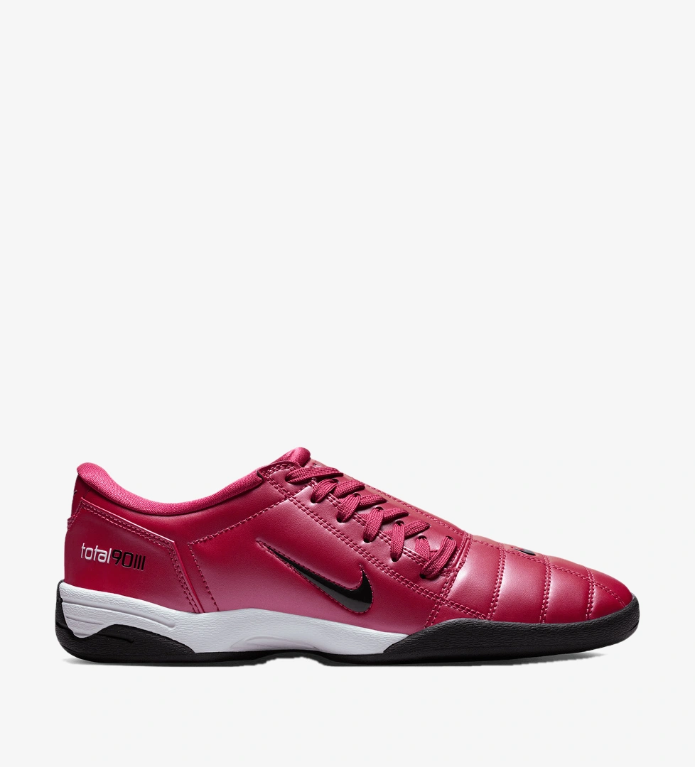 Nike Total 90