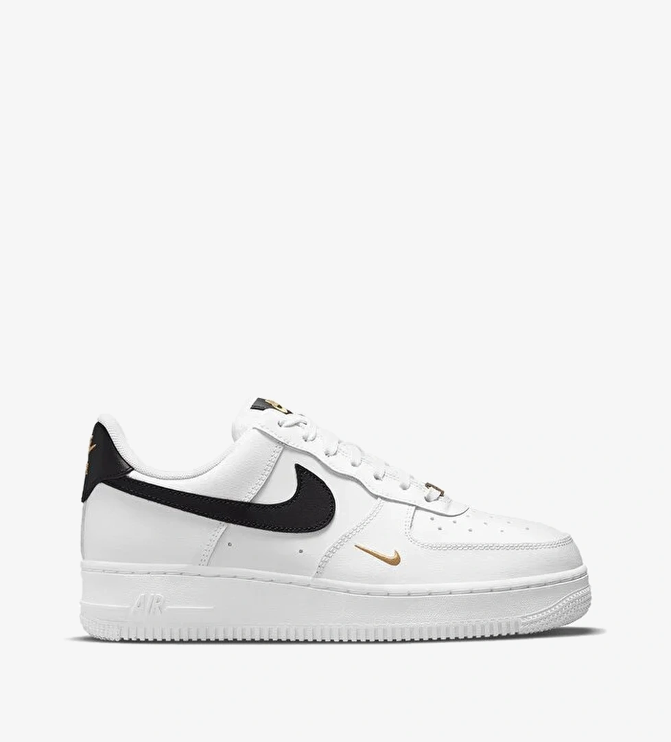 Nike Nike Air Force 1 '07 Essential model görseli