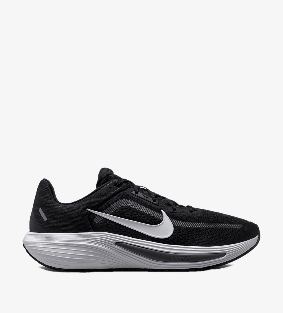 Siyah Nike Quest