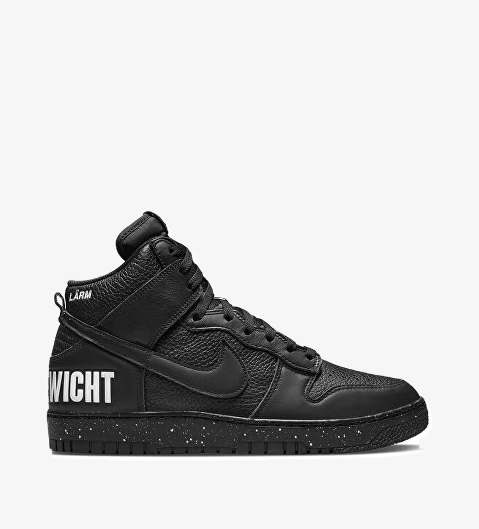 Nike Nike Dunk High 85 x Undercover model görseli