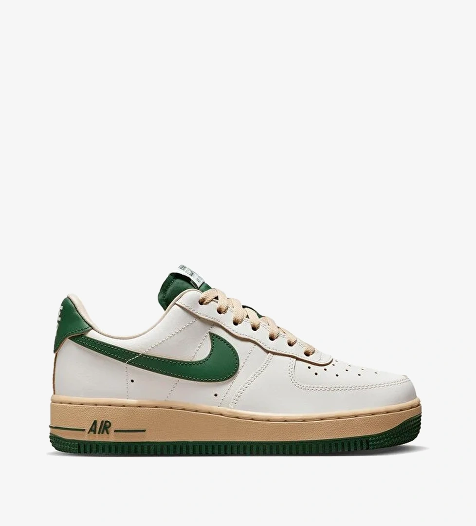 Nike Air Force 1 '07 Lv8 - Görsel 1