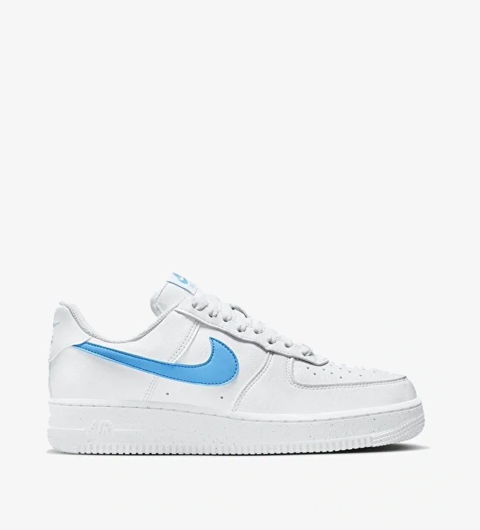 Nike Nike Air Force 1 '07 Next Nature model görseli
