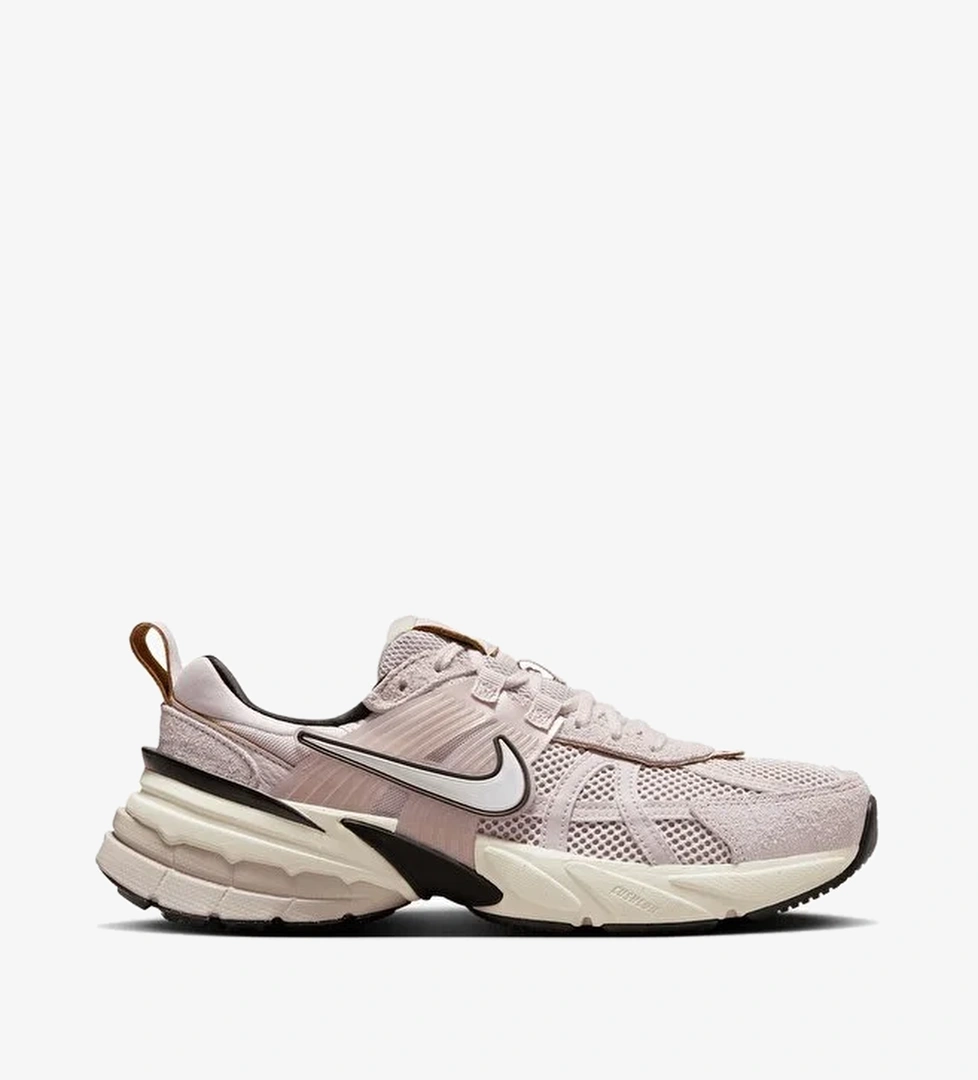 Nike V2K Run - Görsel 1